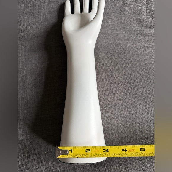 Display Hand Weighted - WHITE - Picture 7 of 9